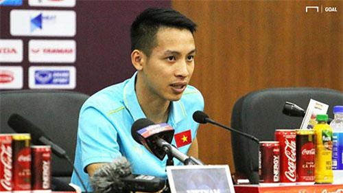 Đỗ Hùng Dũng: 'Kèn vuvuzela gây ồn lớn, đôi khi khiến cầu thủ khó trao đổi cùng nhau'