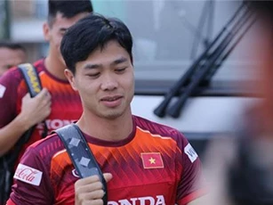 HLV Phạm Minh Đức nói lời cay đắng về hàng công của ĐT Việt Nam