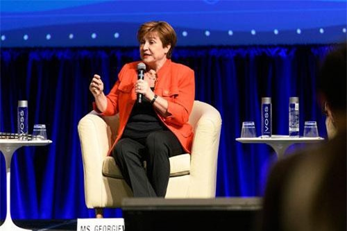 IMF cảnh báo tình trạng giảm tốc của kinh tế toàn cầu