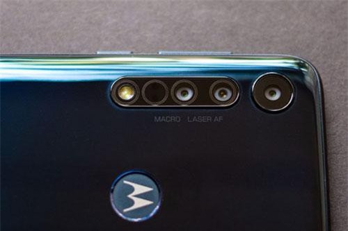 Motorola One Macro trình làng: Chống nước, 3 camera sau, RAM 4 GB, giá hơn 3 triệu