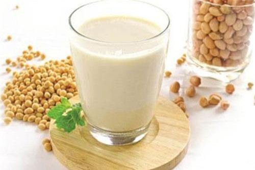 Những thực phẩm 'cực quen' dễ gây ngộ độc, thậm chí mất mạng