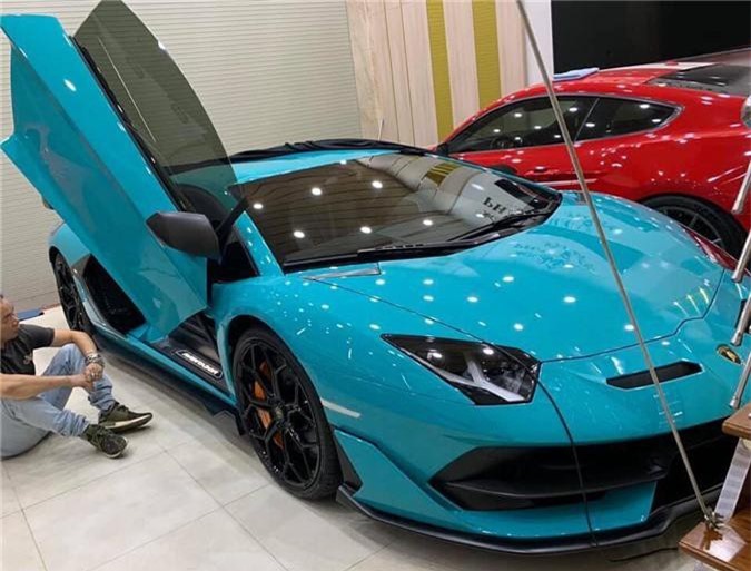 Sắm Lamborghini Aventador SVJ 60 tỷ, chất chơi đại gia Hà Nội - Tạp chí  Doanh nghiệp Việt Nam