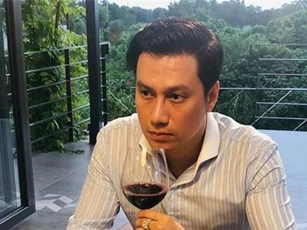 Đã thay đổi gương mặt khá nhiều nhưng Việt Anh vẫn bị chê là 'thất bại của phẫu thuật thẩm mỹ' vì điều này