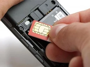 Khóa 2,1 triệu thuê bao di động