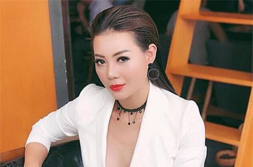 Liên tục bị đồn hôn nhân hơn 10 năm rạn nứt, Thanh Hương 'Quỳnh búp bê' cuối cùng cũng lên tiếng