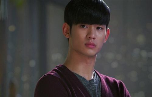 Mở điện thoại thấy 32 cuộc gọi nhỡ, tôi chạy như bay vào viện nhưng chỉ biết cúi đầu quay đi khi thấy người đàn ông ấy