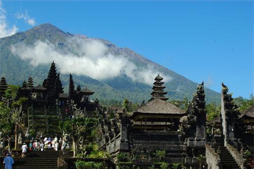Top 10 ngôi đền nổi tiếng nhất tại Indonesia
