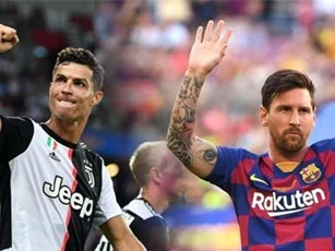Berbatov: Có mang Messi và Ronaldo về thì cũng chẳng cứu nổi MU hiện tại