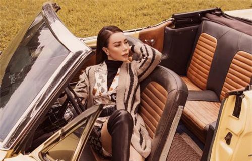 Mỹ nhân đụng hàng phong cách Ngọc Trinh bất ngờ ra 2 tình khúc bolero