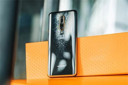 Ngắm smartphone cấu hình 'siêu khủng' đắt hơn iPhone 11