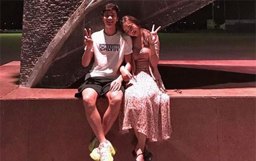 Phan Văn Đức có 'bóng hồng' mới xinh đẹp, 'nuột nà' thế này đây!