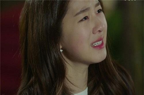 Suốt ngày khen con dâu nhà người ta, đến lúc mẹ chồng ốm nặng thì cô con dâu đối xử gây 'choáng'