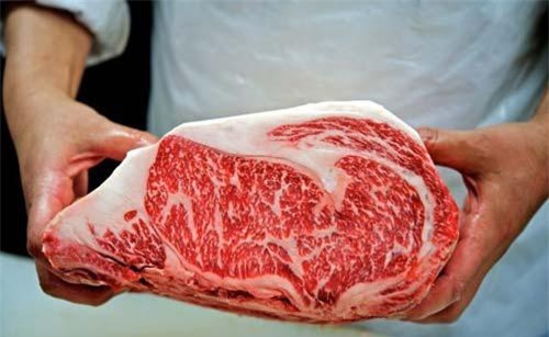 Thịt bò Wagyu gần 10 triệu đồng 1 kg có gì đặc biệt?