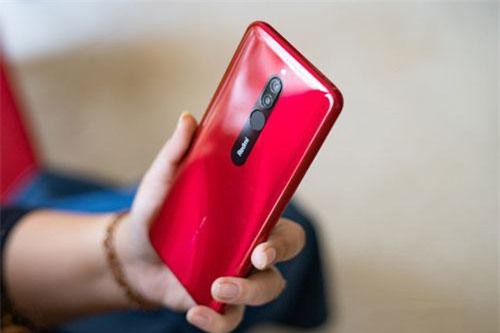 Trên tay smartphone giá rẻ đáng mua bậc nhất tại Việt Nam