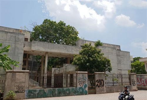 Vén màn bí ẩn 'nhà ma' 20 năm không người ở giữa Thủ đô