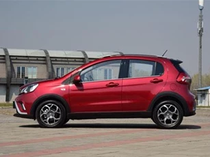 Cận cảnh xe hatchback giá hơn 130 triệu