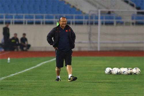 Cựu danh thủ Nguyễn Hồng Sơn chỉ ra cái hay của HLV Park Hang Seo