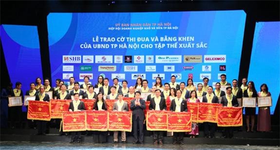 Tôn vinh gần 200 doanh nhân, doanh nghiệp thủ đô xuất sắc