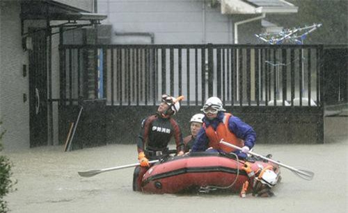 Bão Hagibis đổ bộ Nhật Bản, 3 người thiệt mạng, nhiều người bị thương và mất tích