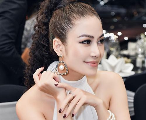 Bị châm biếm 'Hoa hậu là phải lấy đại gia', mỹ nhân lên tiếng đáp trả gắt