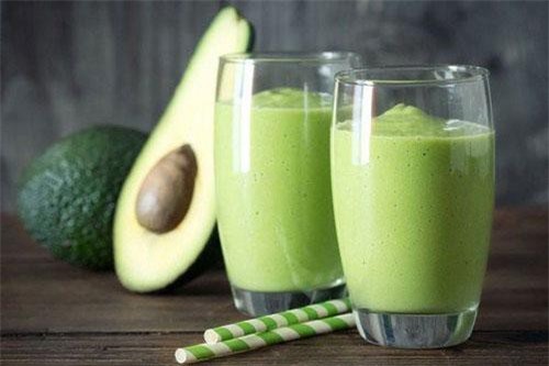 Cứ uống loại sinh tố này vào buổi sáng, mỡ tích tụ lâu ngày sẽ tự bay biến, da lại trắng hồng rạng rỡ