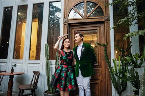 MC Hồng Phúc và diễn viên Quỳnh Phượng tung bộ ảnh kỉ niệm 20 năm bên nhau ngọt ngào