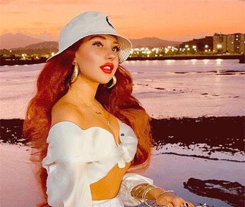 Nữ sinh thu nhập 'khủng' nhờ nhận 'bố nuôi', cho rằng đôi bên cùng có lợi