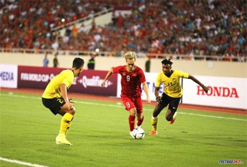 Chuyên gia Anh dự đoán 'sốc' về kết quả trận Việt Nam vs Indonesia