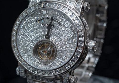 Đồng hồ 30 tỷ đồng vừa xuất hiện ở Việt Nam có gì độc?