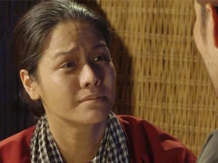 'Tiếng sét trong mưa': Quả báo đến thật rồi, Bình - Nhật Kim Anh tiết lộ bí mật chiếc áo sơ sinh và nhảy sông tự sát