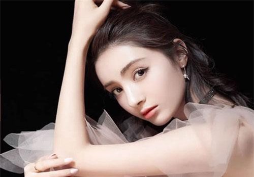 Trong tháng 10, đây là con giáp may mắn hơn người, đỏ cả tình lẫn tiền