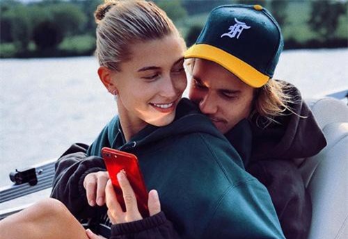 Choáng với tài sản của Justin Bieber và Hailey: Riêng Justin 6000 tỷ