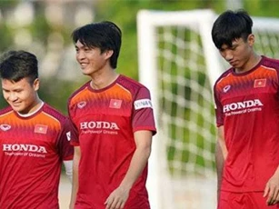 HLV Park Hang-seo dùng Quang Hải trám vị trí của Tuấn Anh?