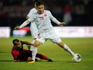 'Indonesia thi đấu như đội bóng nghiệp dư trước Việt Nam'