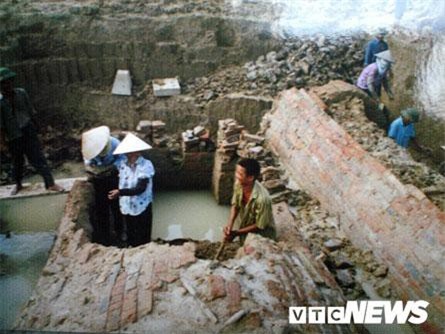 Lạc vào những ngôi mộ cổ khổng lồ như cung điện trong lòng đất ở Hải Dương