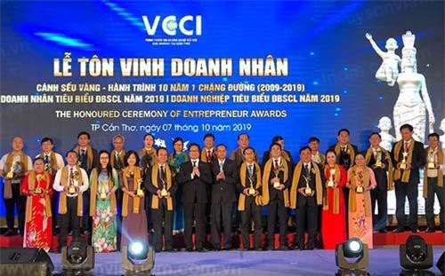 Tôn vinh nhiều doanh nghiệp thủy sản ĐBSCL