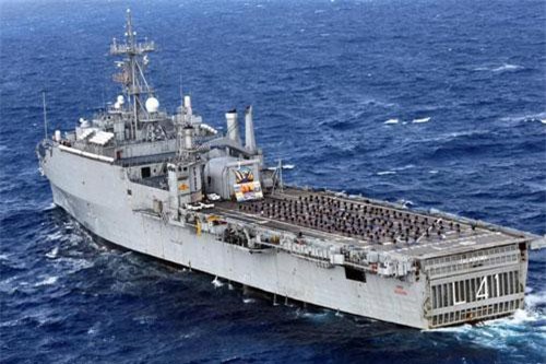 Ấn Độ mua tàu chiến Mỹ: Ràng buộc đủ đường, một lần 'tởn tới già'