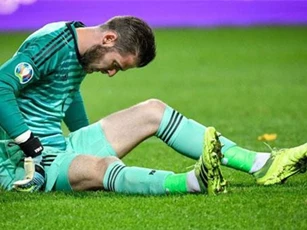 De Gea chấn thương ngay trước cuộc đại chiến với Liverpool
