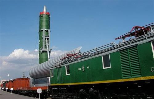 Mỹ gây sốc khi tuyên bố sẵn sàng khôi phục đoàn tàu hạt nhân 'mạnh hơn Baguzin' của Nga