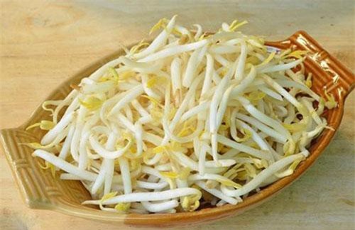 Người tuyệt đối không nên ăn giá đỗ kẻo hại sức khỏe