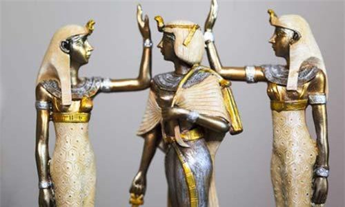 Đã tìm ra được loại nước hoa Nữ hoàng Cleopatra đặc biệt yêu thích