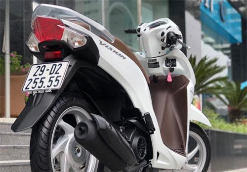 Honda Vision cũ biển số tứ quý 5 màu trắng, rao bán 65 triệu đồng