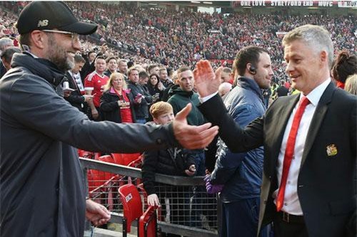 Solskjaer: 'Chúng tôi sẽ chơi theo DNA của MU đấu Liverpool'