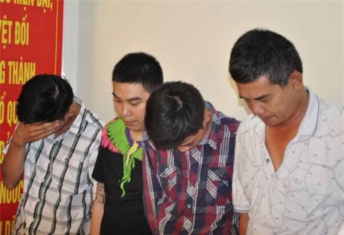 Cần Thơ: Tổ chức đánh bạc gần nửa tỉ đồng tại khách sạn, 7 người bị tạm giữ