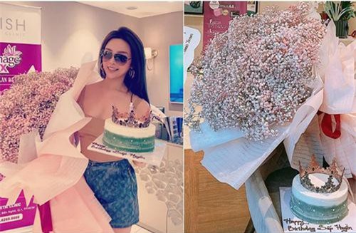 Đẳng cấp như hot mom Huyền Baby: Được tổ chức sinh nhật sớm tuổi 30, bánh kem sang chảnh như 'nữ hoàng'