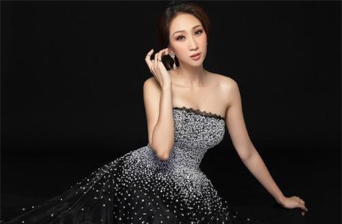 Lều Phương Anh xinh đẹp ngỡ ngàng trở lại sau 2 năm 'làm mẹ bỉm sữa'