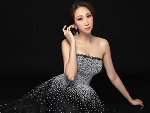 Lều Phương Anh xinh đẹp ngỡ ngàng trở lại sau 2 năm 'làm mẹ bỉm sữa'