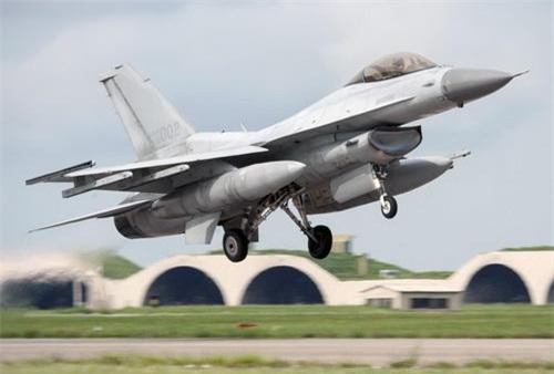 Mỹ cung cấp số lượng lớn tên lửa tối tân cho Hàn Quốc