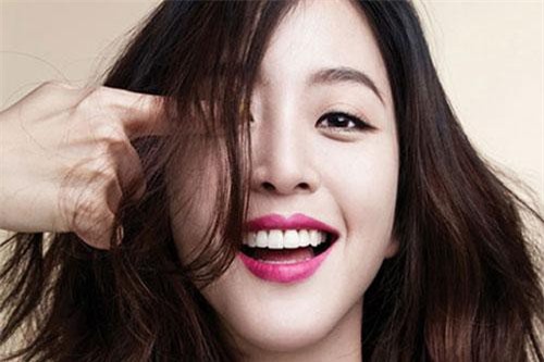 Nhìn vào nụ cười biết ngay tính cách, vận mệnh của 1 người cực chuẩn