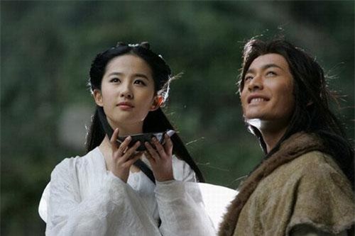 Thần điêu đại hiệp: Lý do ít người biết khiến nhà văn Kim Dung sửa tên kẻ dâm ô Tiểu Long Nữ